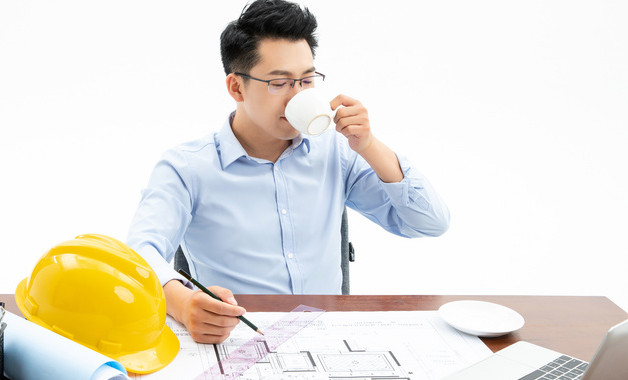 大一學生暑假關于提高自身能力和認識思想工作報告
