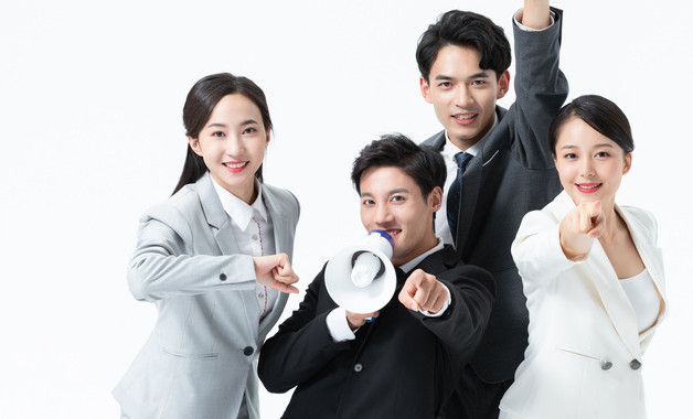 企業(yè)財(cái)務(wù)辭職報(bào)告
