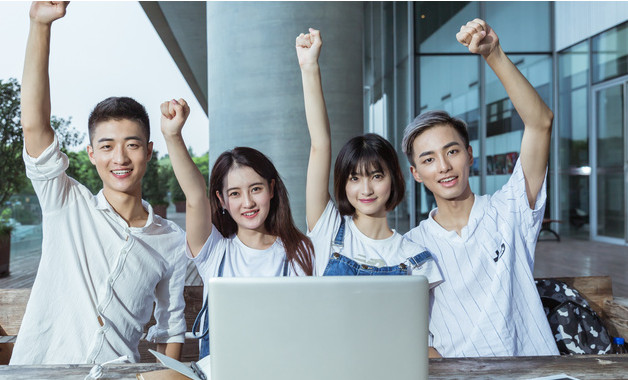 信息化咨詢項目經(jīng)理工程建設(shè)行業(yè)方向崗位職責要求（2篇范文）