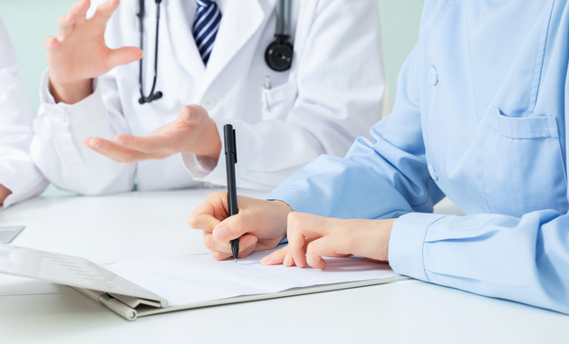 旅游業(yè)務(wù)專員崗位職責(zé)（10篇范文）